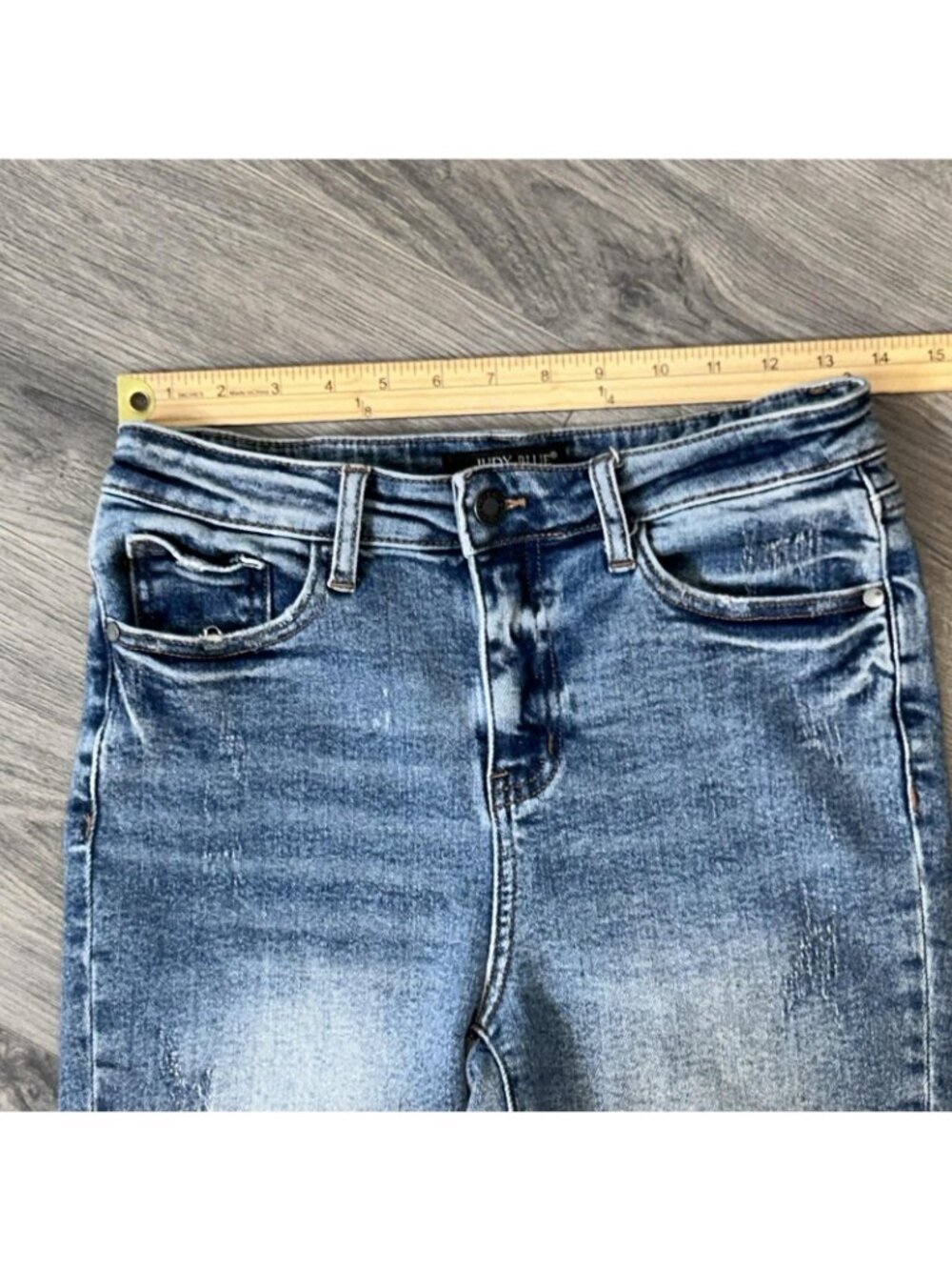 Judy Blue Shorts Womens M Denim Bermuda Distressed Frayed Hem Stretch JB150030 - Picture 8 of 11